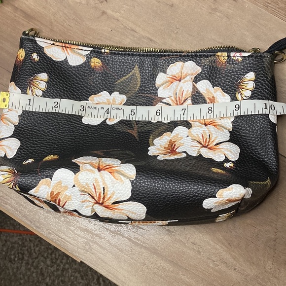 Gorgeous Steve Madden floral purse! Ready to Ship! - Picture 5 of 6